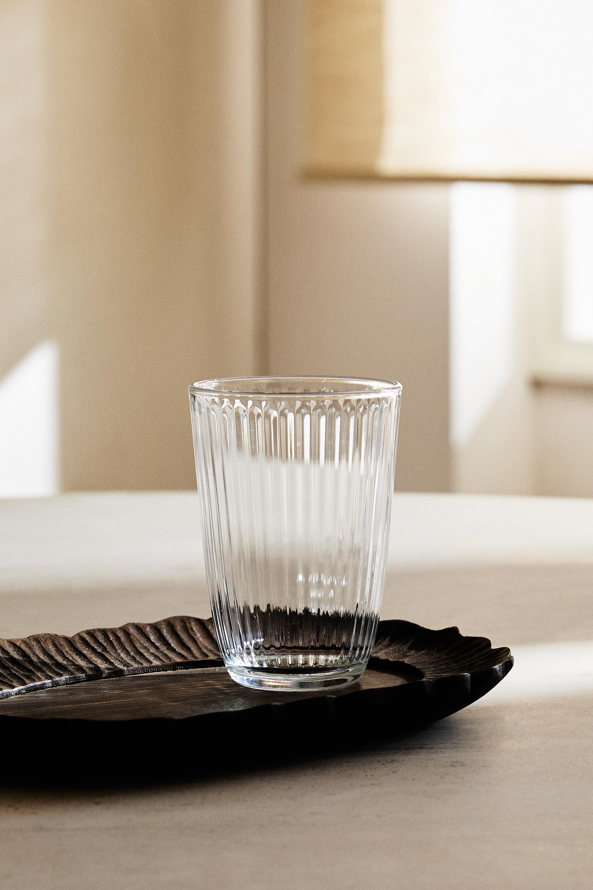 LINE-DESIGN GLASS SOFT DRINK TUMBLER